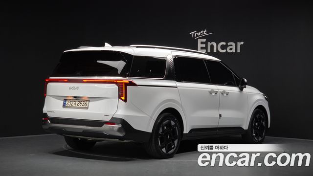 Kia Canival 2024 — photo 2