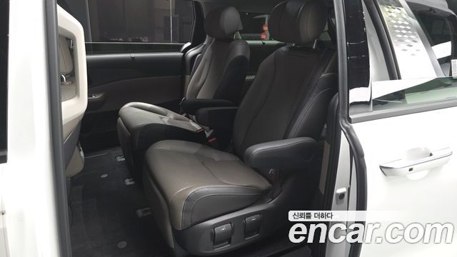 Kia Canival 2024 — photo 18