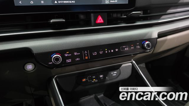 Kia Canival 2024 — photo 23