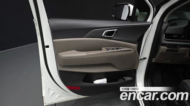 Kia Canival 2024 — photo 15