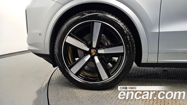 Porsche Cayenne 2024 — photo 5