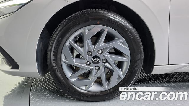 Hyundai AVANTE 2024 — photo 5