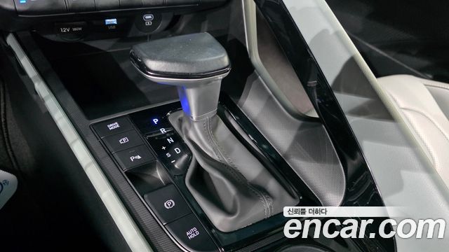Hyundai AVANTE 2024 — photo 12
