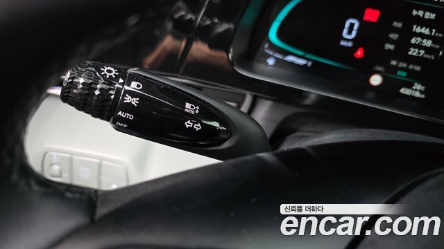 Hyundai AVANTE 2024 — photo 27