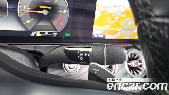 Mercedes-Benz E-Class 2020 — photo 9