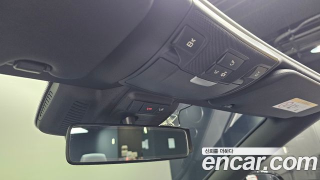 Mercedes-Benz E-Class 2020 — photo 19