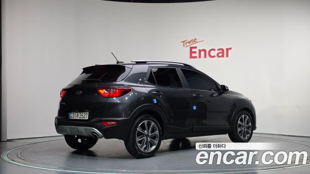 Kia Stonic 2018 — photo 2