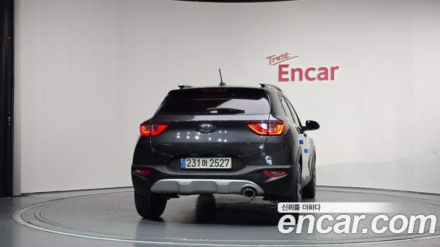 Kia Stonic 2018 — photo 4