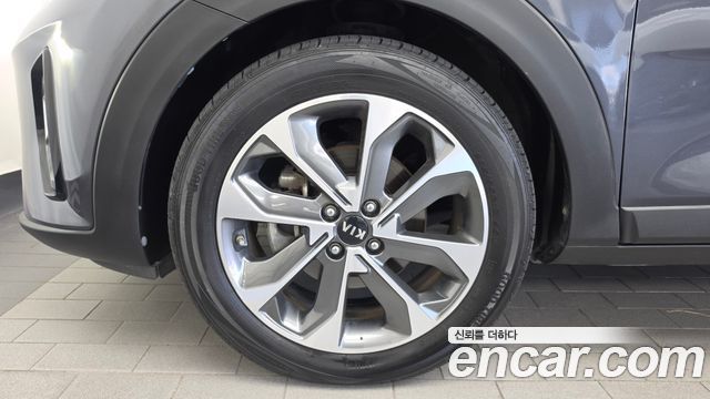 Kia Stonic 2018 — photo 5