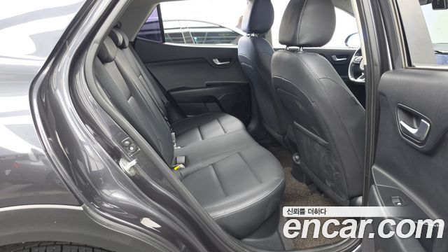 Kia Stonic 2018 — photo 12