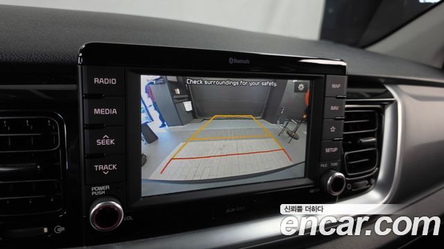 Kia Stonic 2018 — photo 15