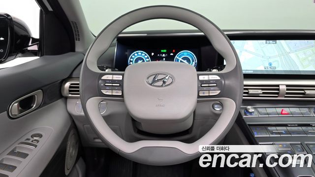 Hyundai Nexo 2023 — photo 13