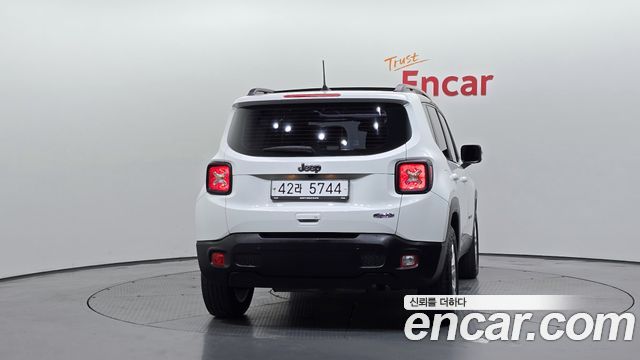 Jeep Renegade 2018 — photo 4