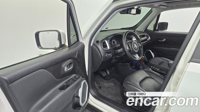 Jeep Renegade 2018 — photo 10