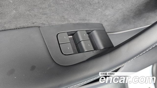 Tesla Model Y 2024 — photo 25