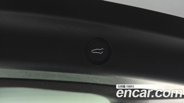 Tesla Model Y 2024 — photo 31