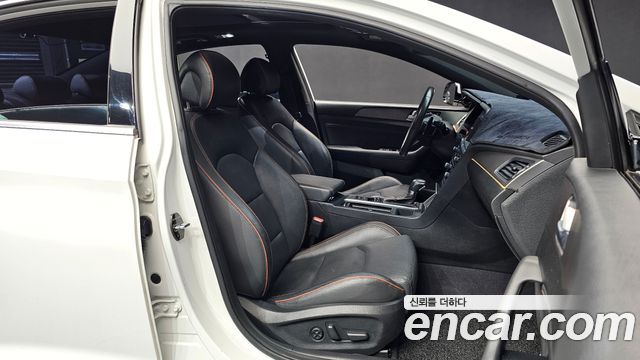 Hyundai Sonata 2017 — photo 18