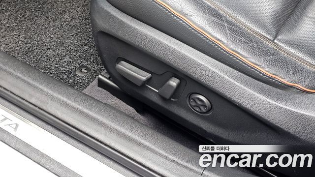 Hyundai Sonata 2017 — photo 31