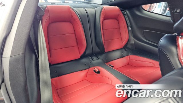 Ford Mustang 2019 — photo 18