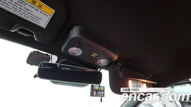Ford Mustang 2019 — photo 23
