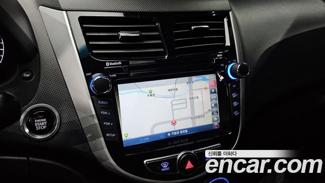 Hyundai Accent 2017 — photo 20