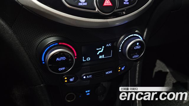 Hyundai Accent 2017 — photo 25