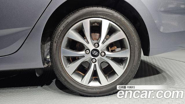 Hyundai Accent 2017 — photo 7
