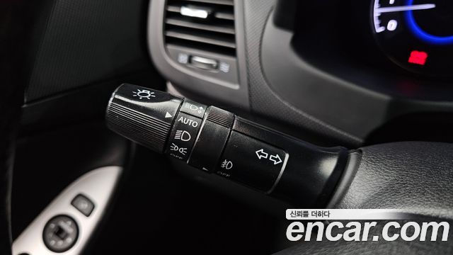 Hyundai Accent 2017 — photo 28