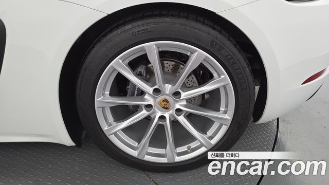 Porsche 718 2018 — photo 7
