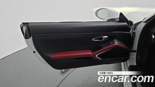 Porsche 718 2018 — photo 14