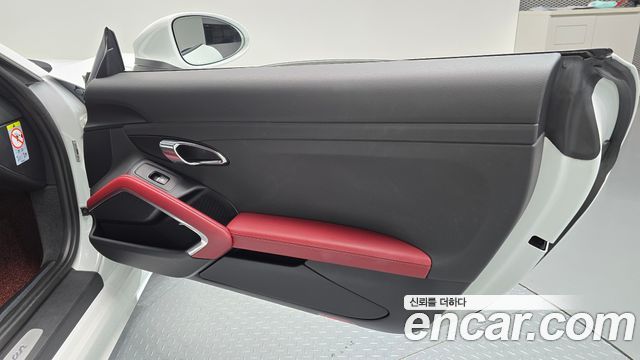 Porsche 718 2018 — photo 15