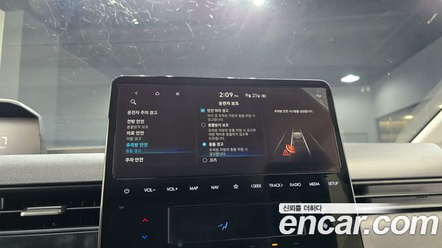 Hyundai Staria 2023 — photo 23
