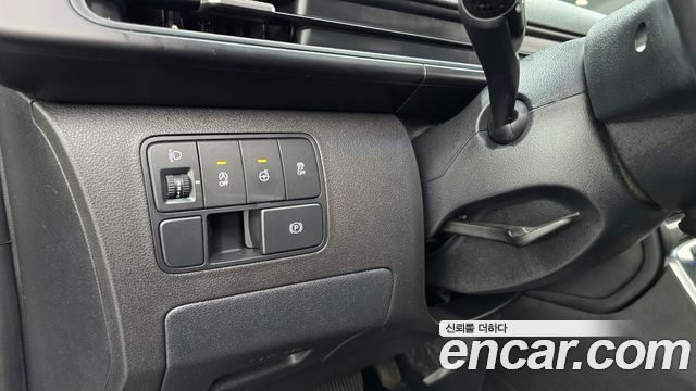 Hyundai Staria 2023 — photo 24