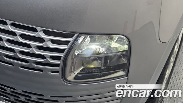Hyundai Staria 2023 — photo 8