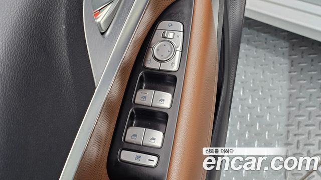 Genesis G70 2018 — photo 23