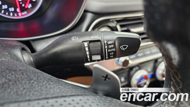 Genesis G70 2018 — photo 25