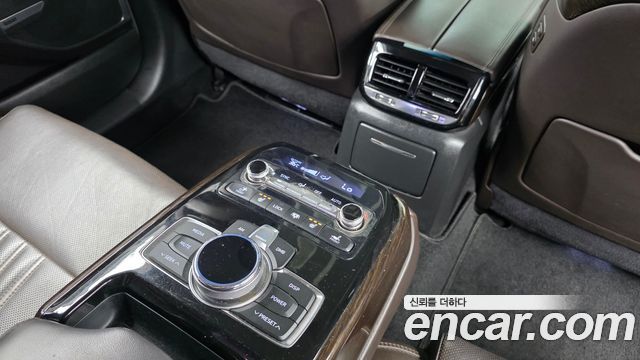 Genesis EQ900 2018 — photo 18