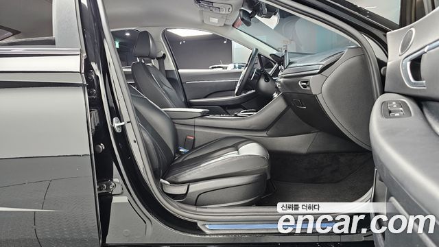 Hyundai Sonata 2020 — photo 16
