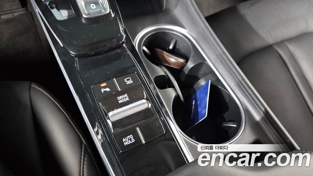 Hyundai Sonata 2020 — photo 31