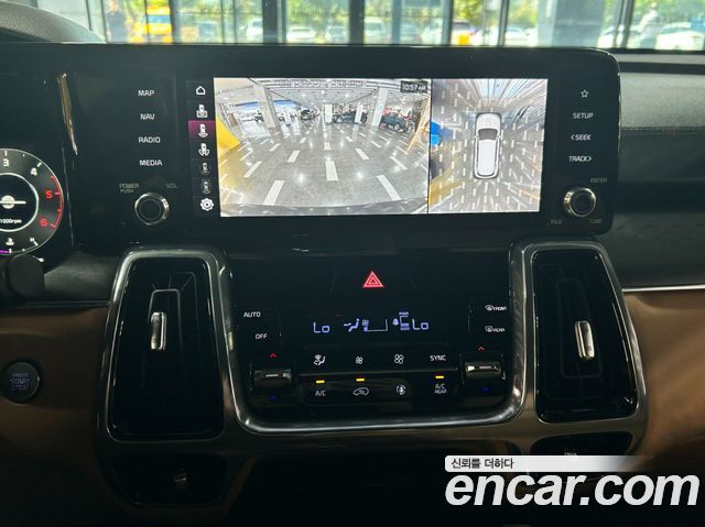 Kia Sorento 2023 — photo 12