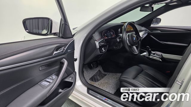 BMW 5-Series 2023 — photo 19