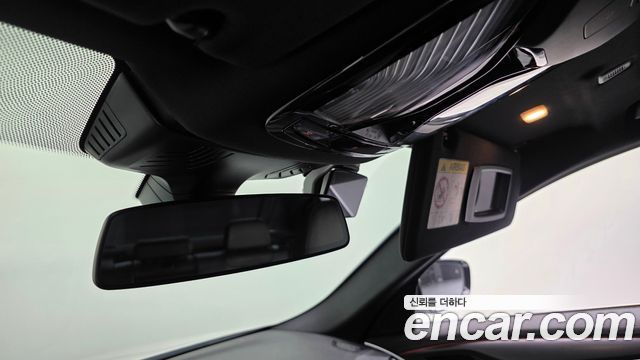 BMW 5-Series 2023 — photo 26