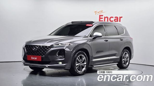 Hyundai Santafe 2019 — photo 32