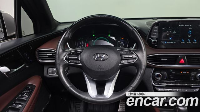 Hyundai Santafe 2019 — photo 18