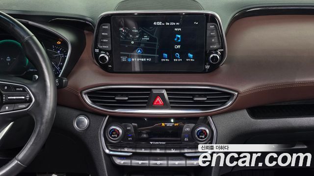 Hyundai Santafe 2019 — photo 23