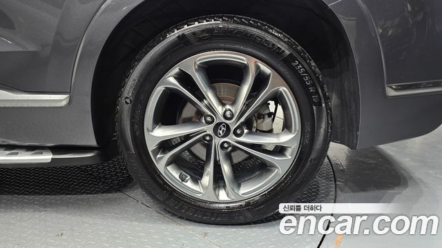 Hyundai Santafe 2019 — photo 7