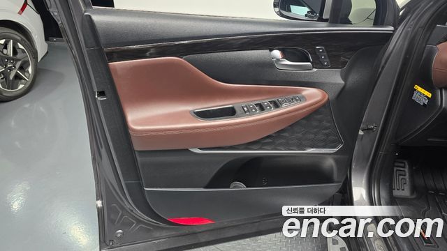Hyundai Santafe 2019 — photo 14