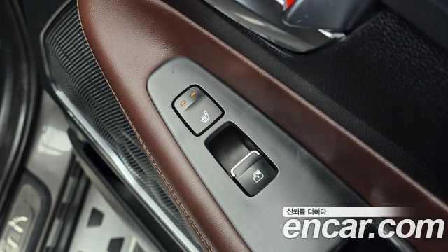 Hyundai Santafe 2019 — photo 28