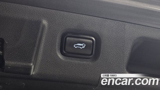 Hyundai Santafe 2019 — photo 30
