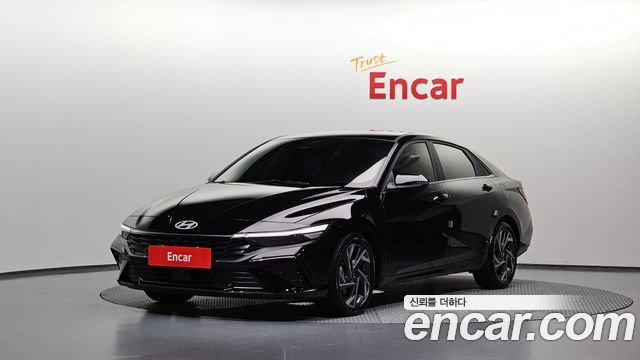 Hyundai AVANTE 2024 — photo 1